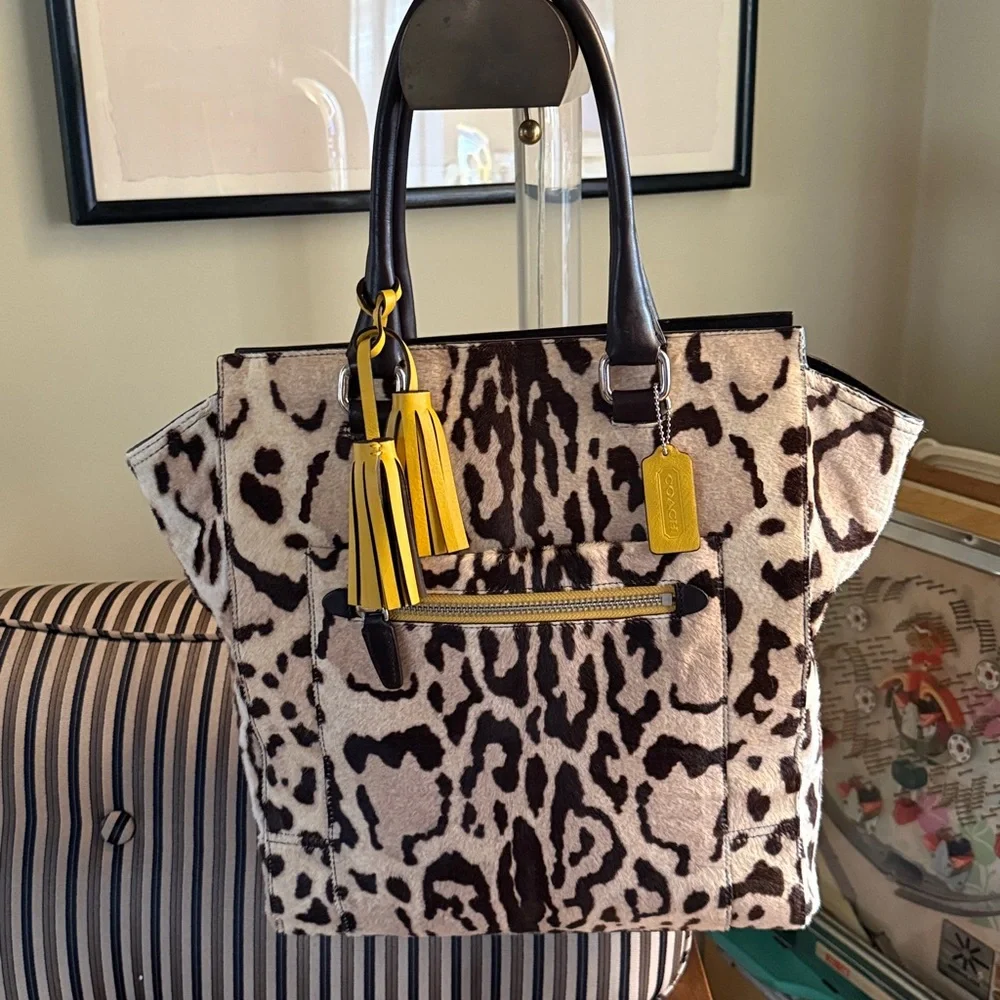Y2K COACH large Ocelot Leopard print dyed Hair on calf tote 21165 calf hair